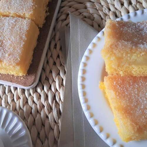 Bolo de Fubá com Queijo
