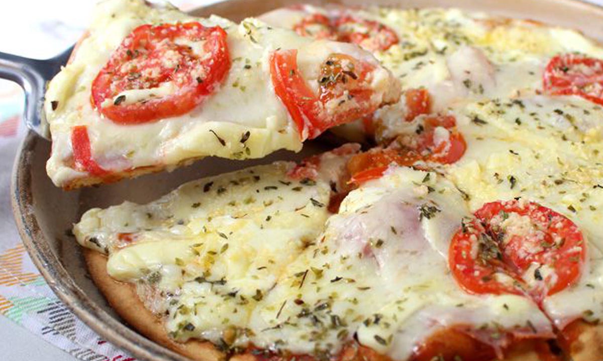 Veja como fazer massa de pizza de liquidificador; Muito Fácil