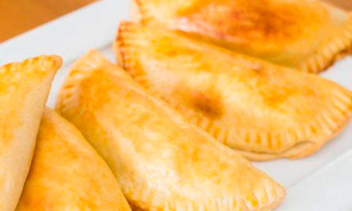 Aprenda a fazer essa deliciosa Massa de Pastel Assado