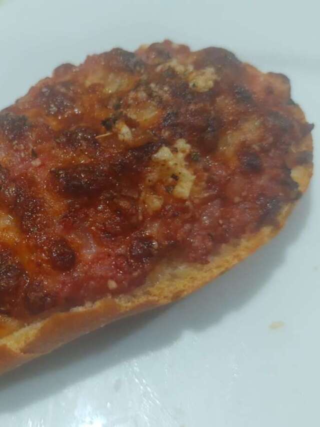 Como fazer pão com linguiça na airfryer